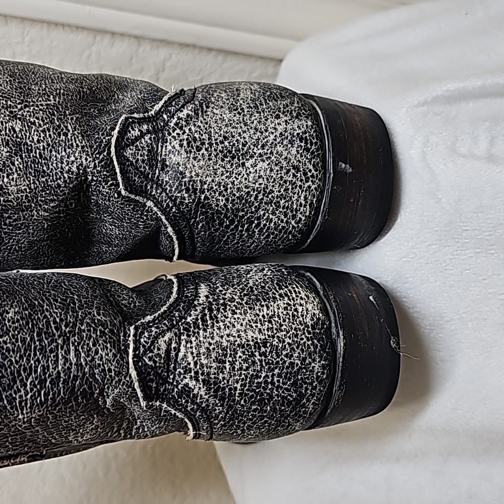 Aldo Distress Leather  Booties - Picture 6 of 11